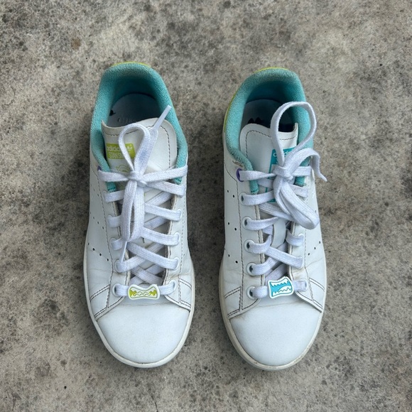 Adidas Stan Smith Monsters Inc Sneakers, Size 4 - Picture 4 of 16